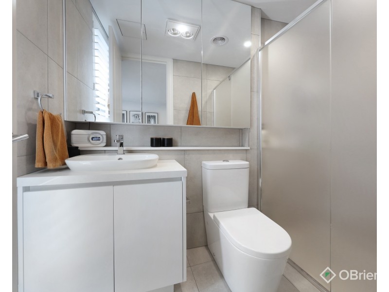 2/14 South Avenue, Bentleigh VIC 3204