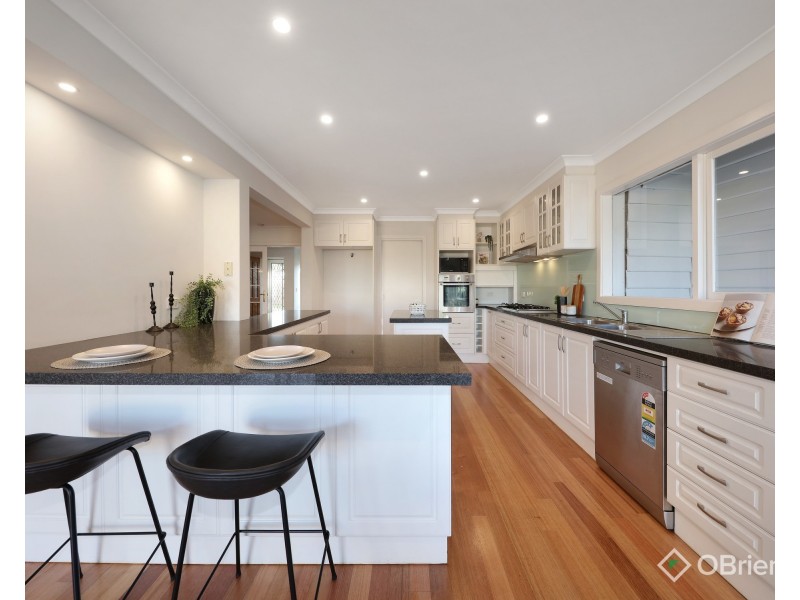 33 Inga Street, Burwood East VIC 3151