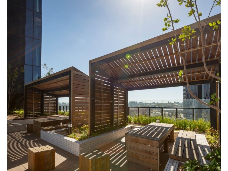 2604/8 Pearl River Road, Docklands VIC 3008