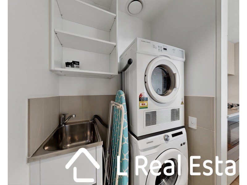 2801N/889 Collins Street, Docklands VIC 3008