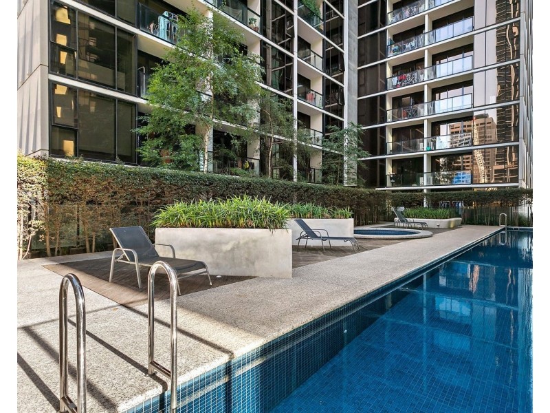 1206/23 Mackenzie Street, Melbourne VIC 3000