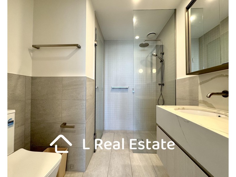 1910/105 Batman St, West Melbourne VIC 3003