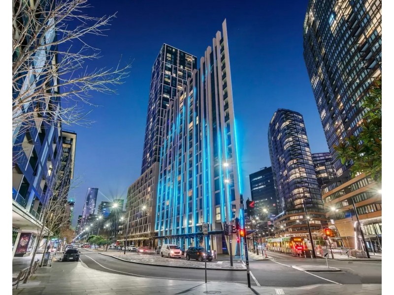 3006E/888 Collins Street, Docklands VIC 3008