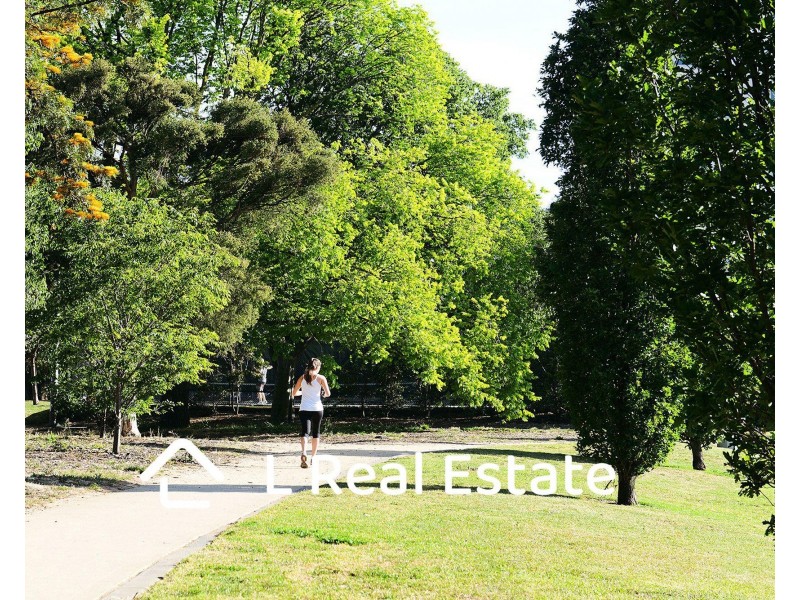 2/93 Mathoura Road, Toorak VIC 3142