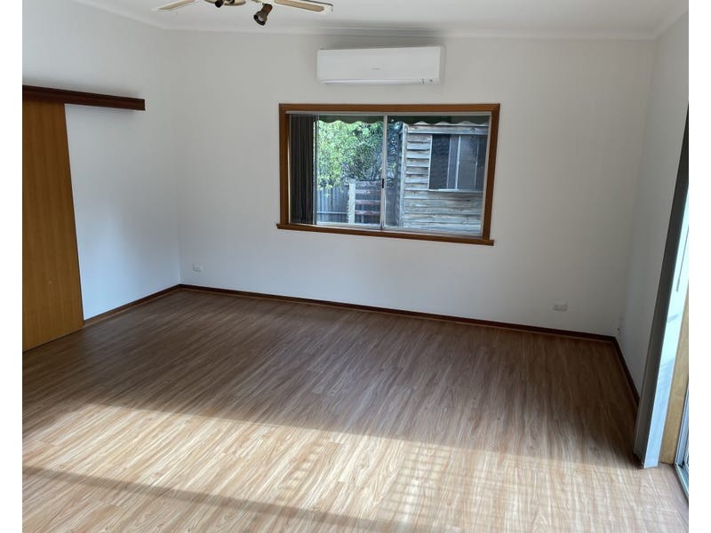 8 Liberman Road, Para Hills SA 5096