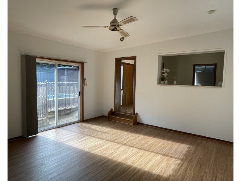 8 Liberman Road, Para Hills SA 5096