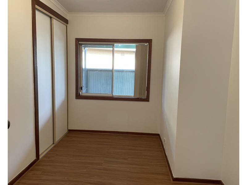 8 Liberman Road, Para Hills SA 5096