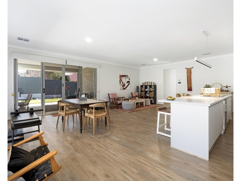 30 Lindholm Parade, Hayborough SA 5211