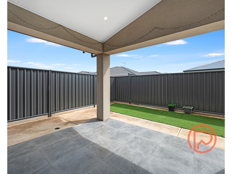 14 Bracken Avenue, Andrews Farm SA 5114