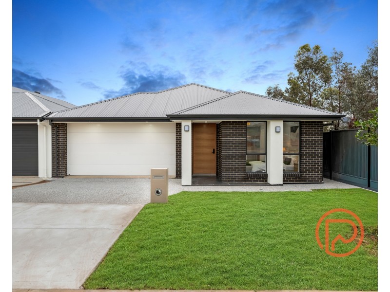 2 Raylene Court, Blakeview SA 5114