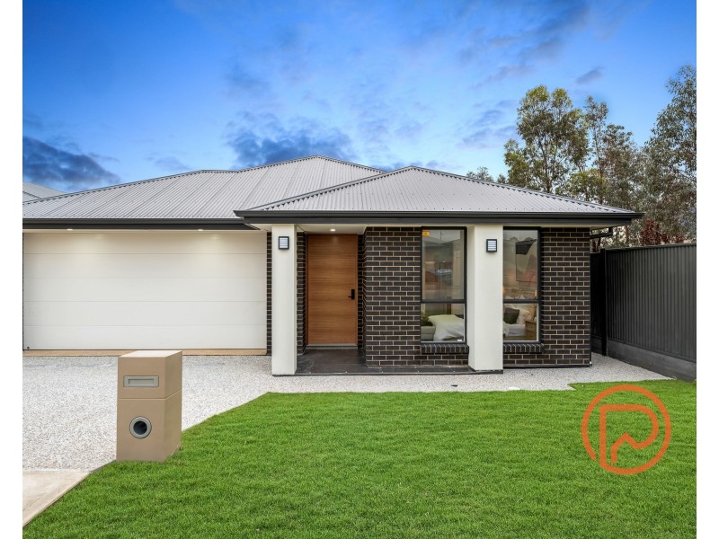 2 Raylene Court, Blakeview SA 5114