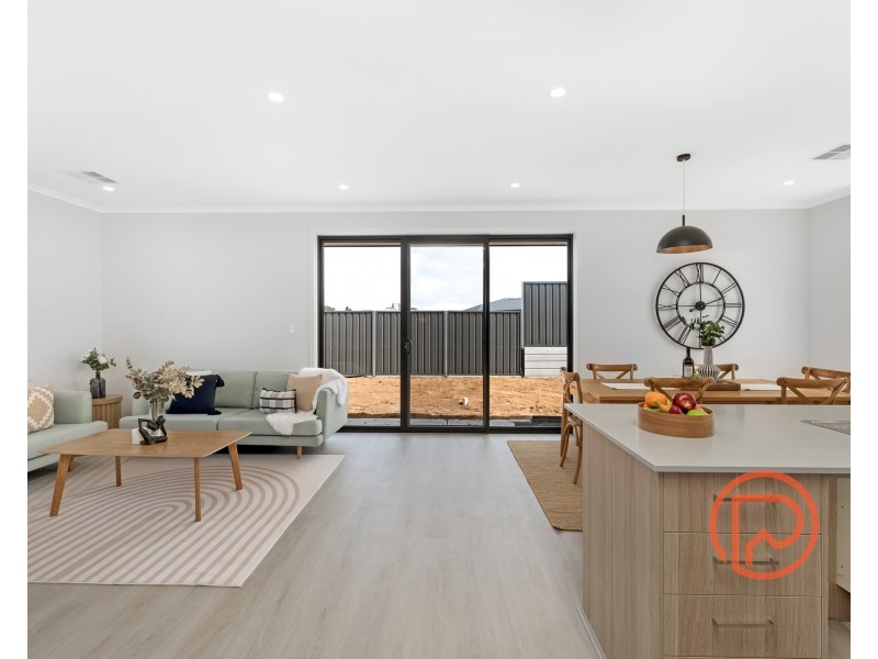 2 MINT DRIVE, Hayborough SA 5211