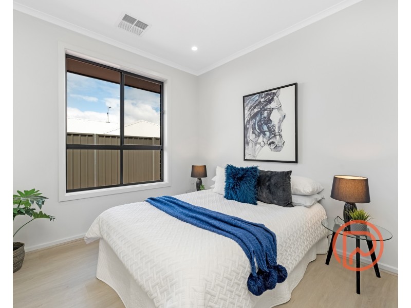 2 MINT DRIVE, Hayborough SA 5211