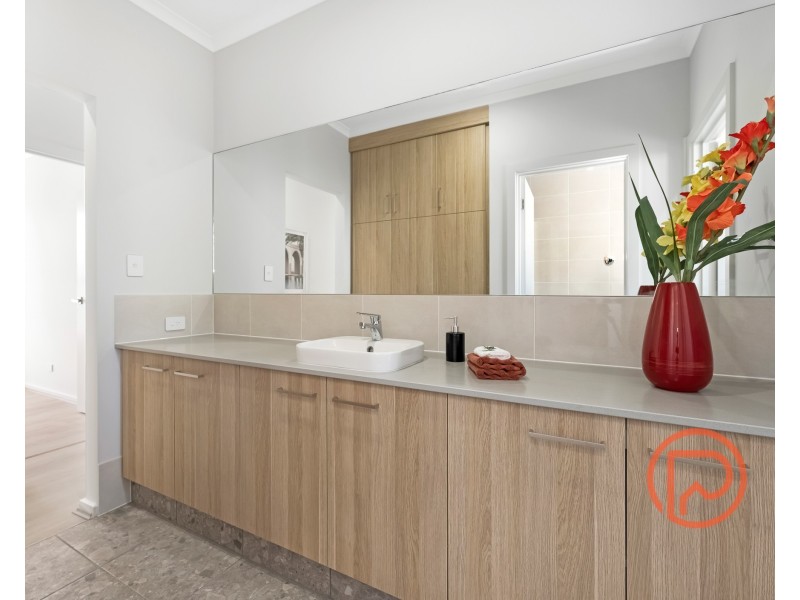 2 MINT DRIVE, Hayborough SA 5211