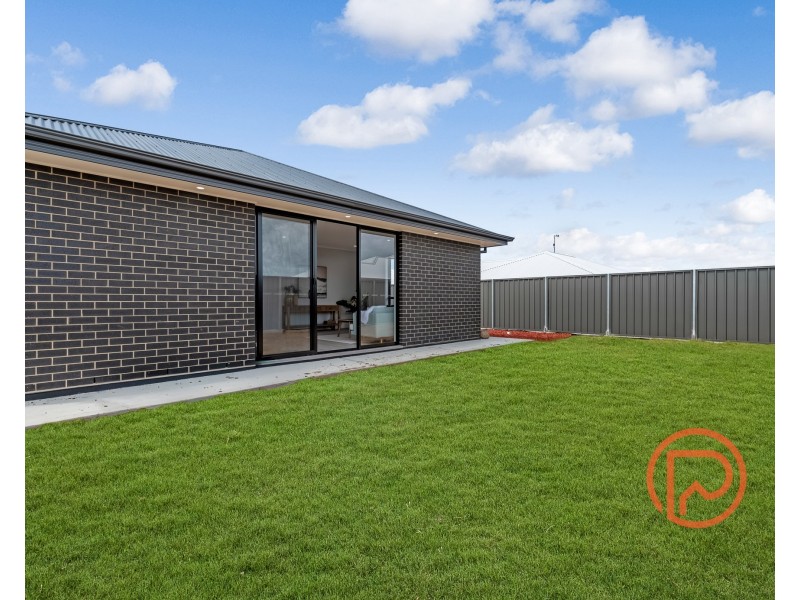 2 MINT DRIVE, Hayborough SA 5211