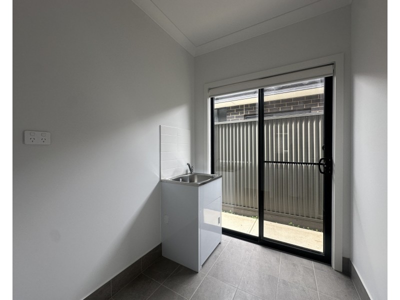 4 Raylene Court, Blakeview SA 5114