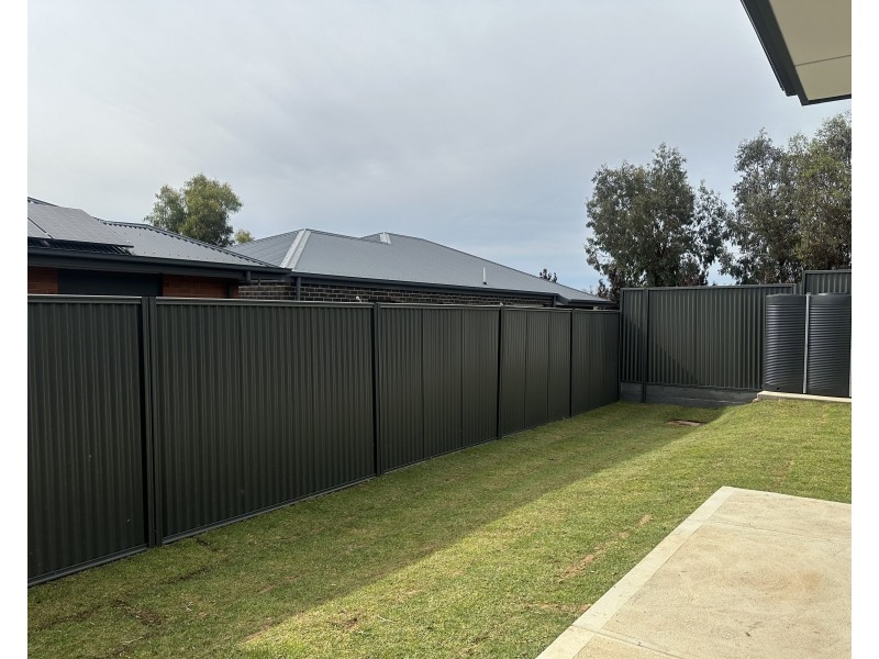 4 Raylene Court, Blakeview SA 5114