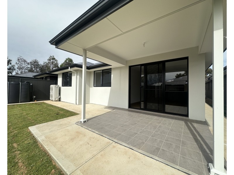 4 Raylene Court, Blakeview SA 5114