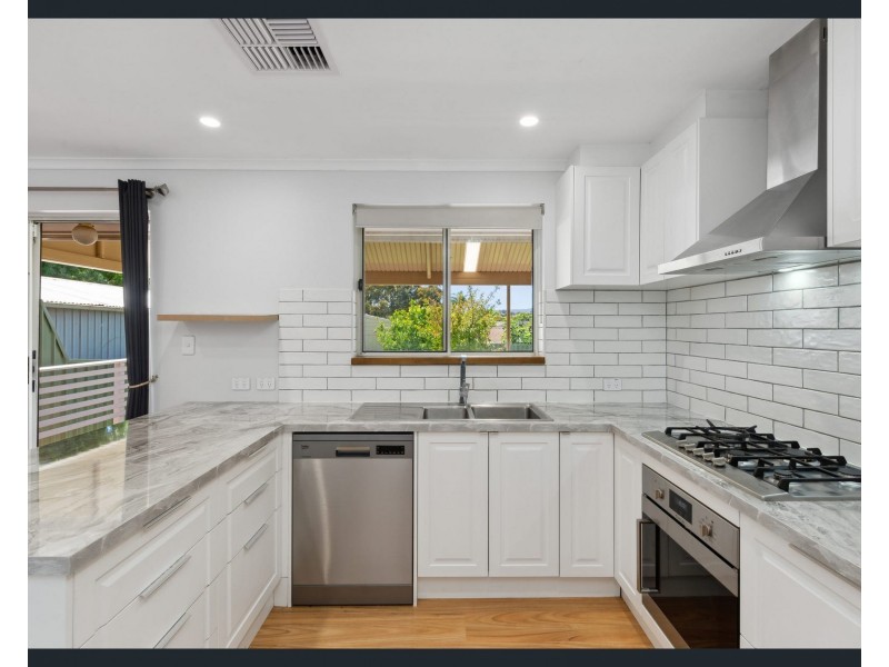 25 Lorikeet Avenue, Modbury Heights SA 5092