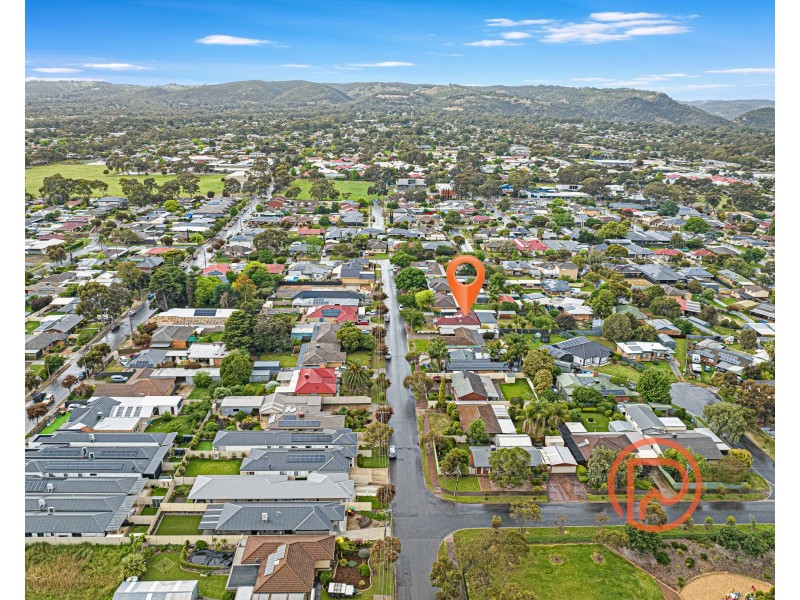39 Barmera Avenue, Hope Valley SA 5090