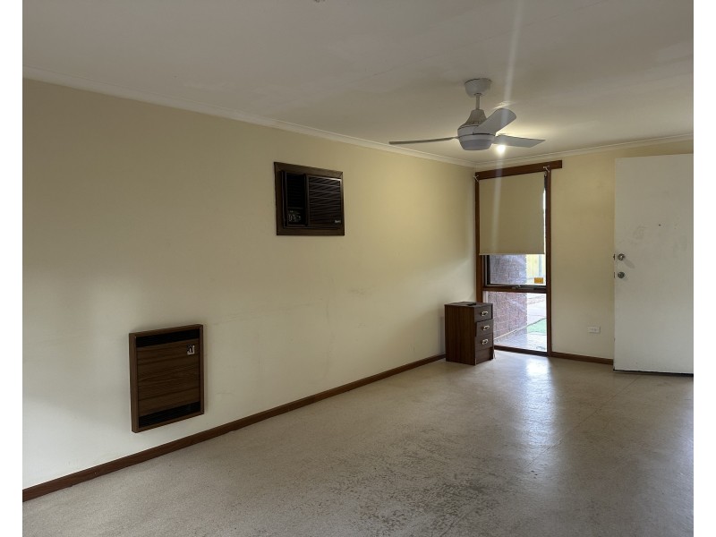 22 Kennion Crescent, Para Hills West SA 5096