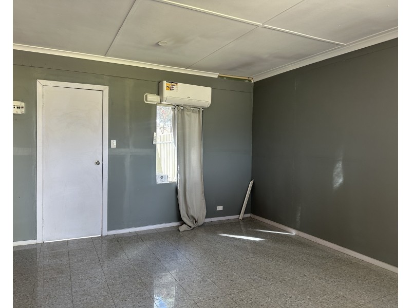 22 Kennion Crescent, Para Hills West SA 5096