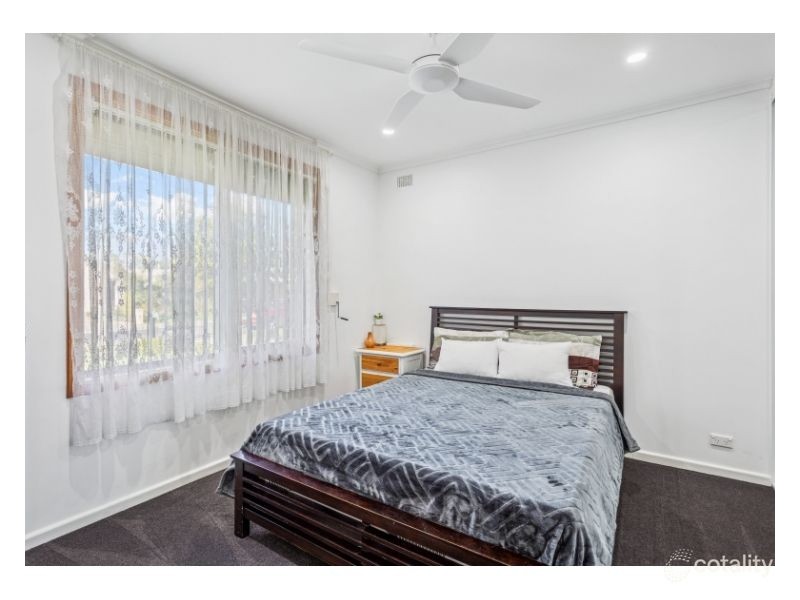 12 Perth Avenue, Valley View SA 5093