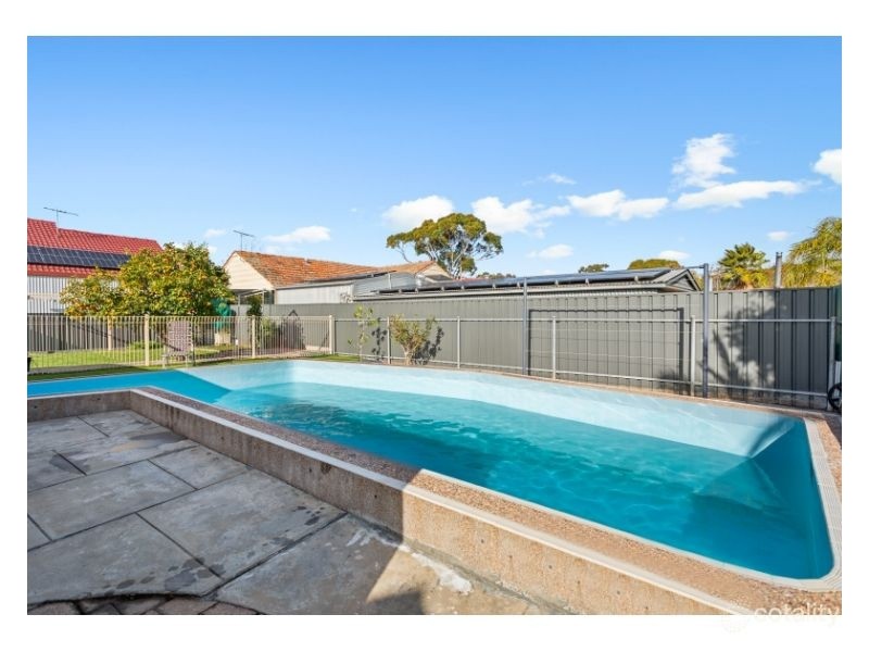 12 Perth Avenue, Valley View SA 5093