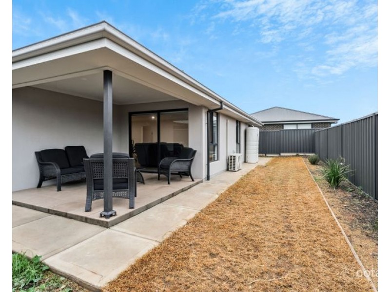 4 Farmer Road, Munno Para West SA 5115