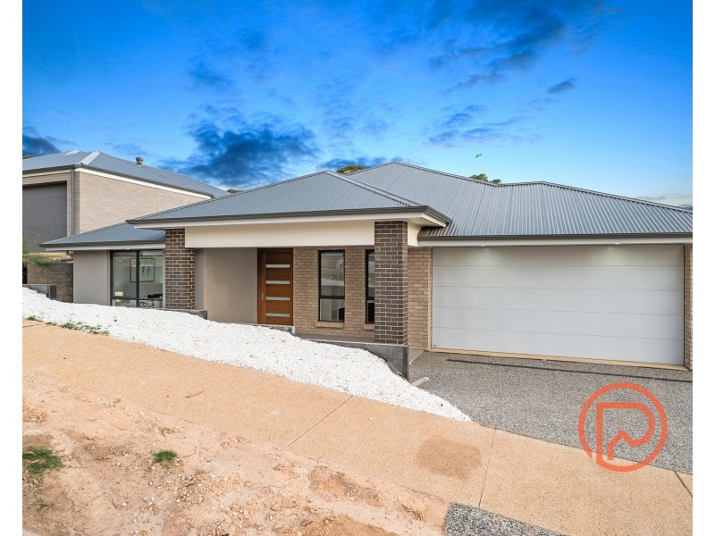 12 Newbury Street, Mount Barker SA 5251
