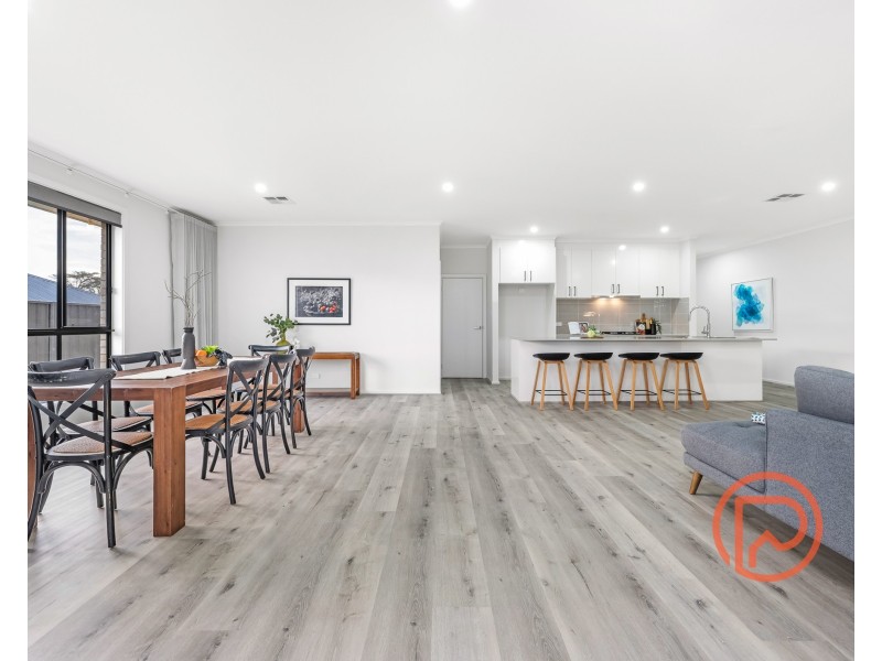 12 Newbury Street, Mount Barker SA 5251