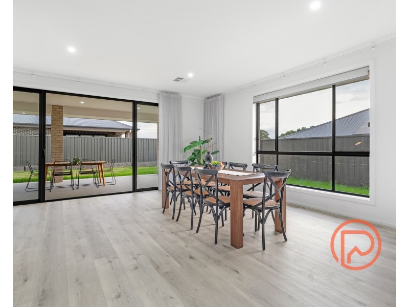 12 Newbury Street, Mount Barker SA 5251