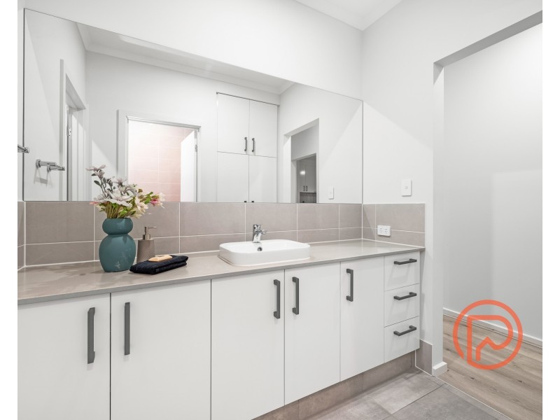 12 Newbury Street, Mount Barker SA 5251