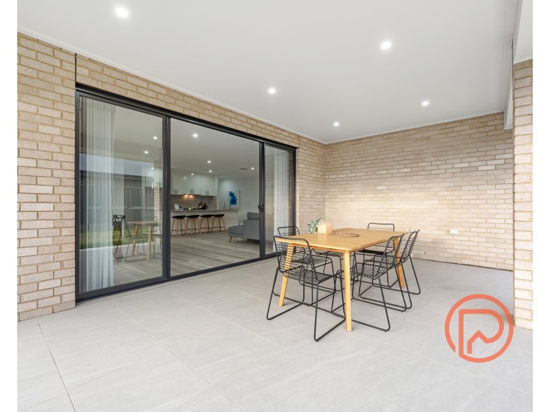 12 Newbury Street, Mount Barker SA 5251