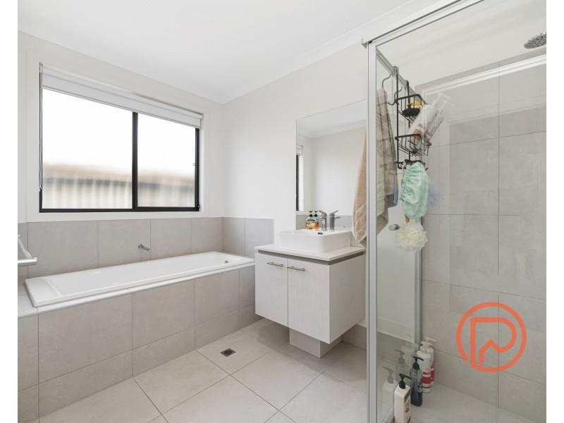 29 Hollow Drive, Andrews Farm SA 5114