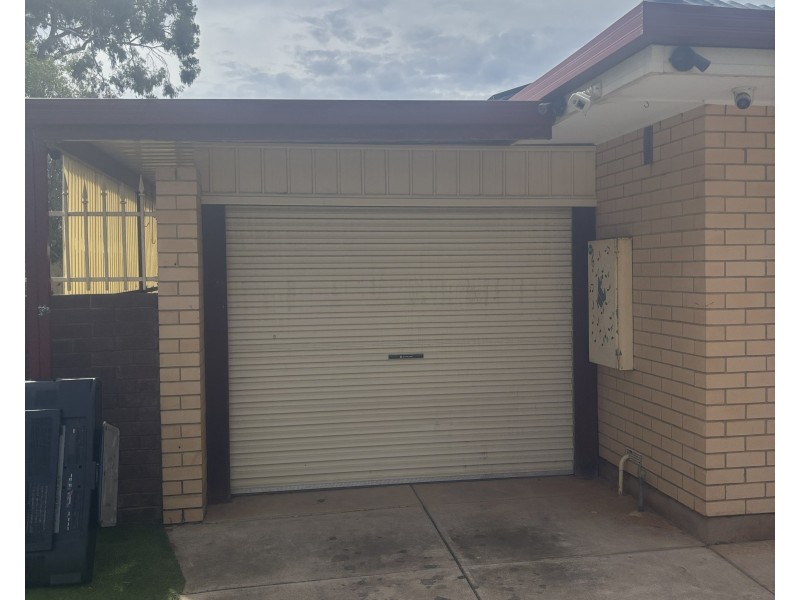 15 Rogers Crescent, Paralowie SA 5108