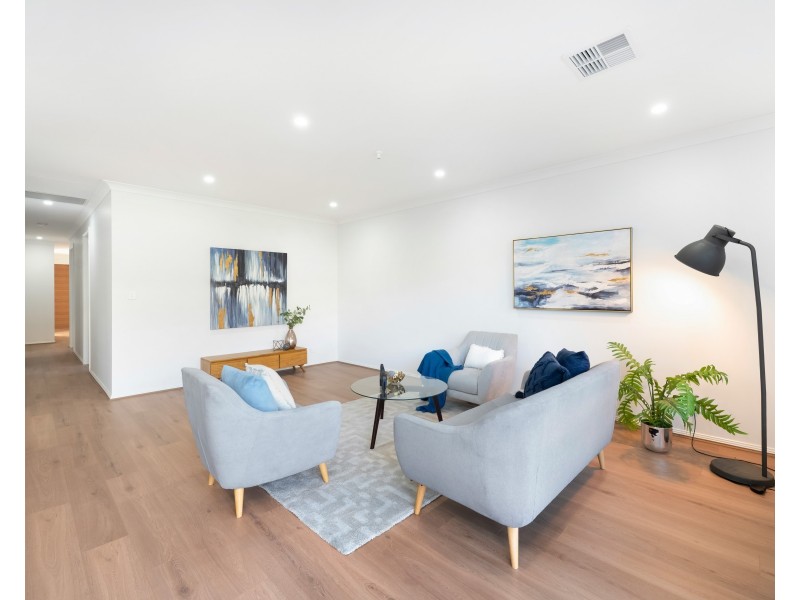 5 Raylene Court, Blakeview SA 5114