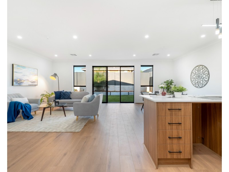 5 Raylene Court, Blakeview SA 5114