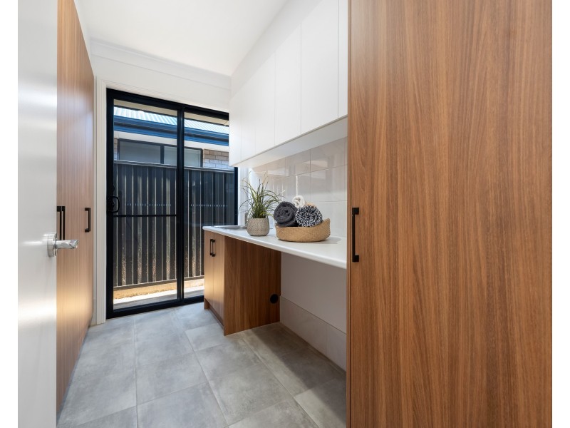 5 Raylene Court, Blakeview SA 5114