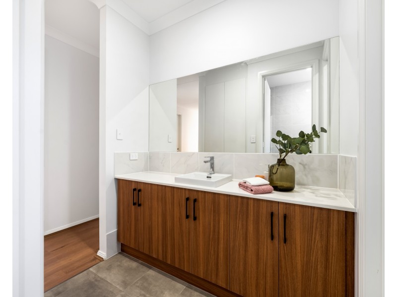 5 Raylene Court, Blakeview SA 5114