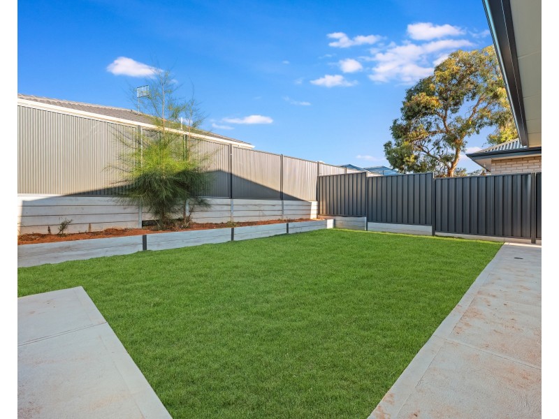 5 Raylene Court, Blakeview SA 5114