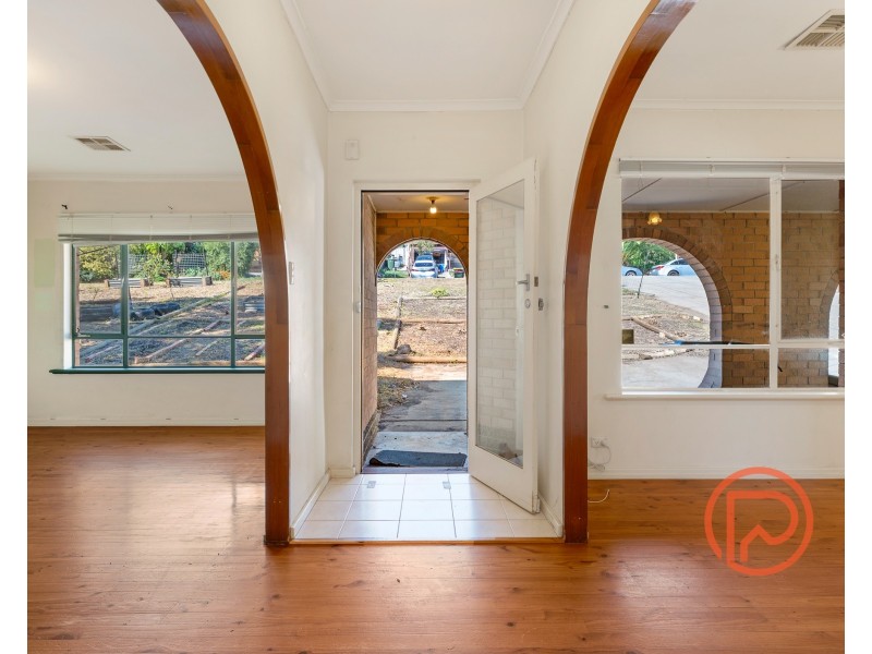 7 Linton Road, Para Hills SA 5096