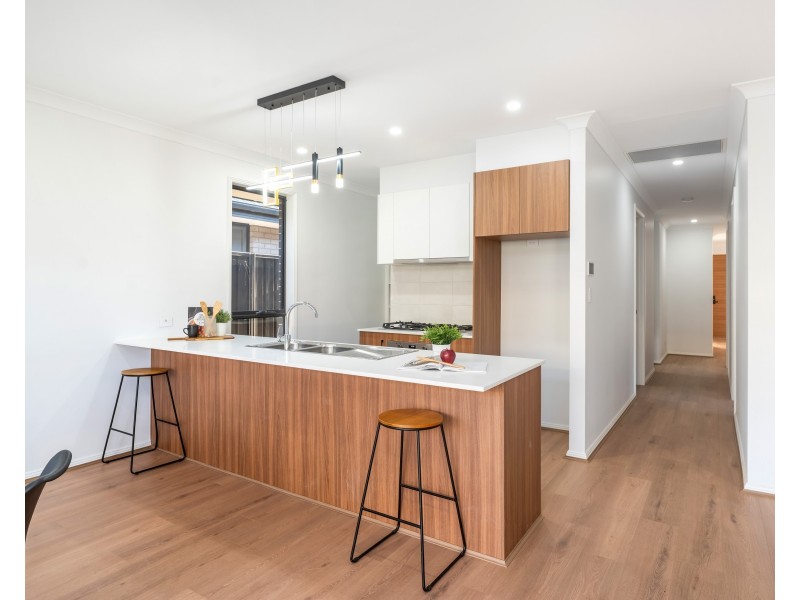 5 Raylene Court, Blakeview SA 5114
