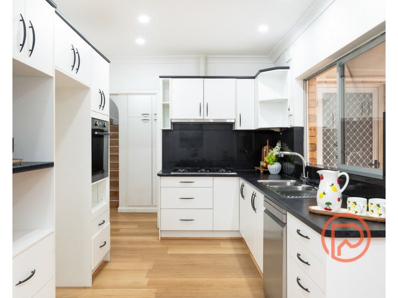 113 Nelson Road, Valley View SA 5093