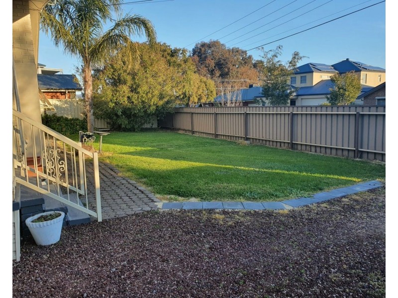 4 Vicar Street, Gilles Plains SA 5086