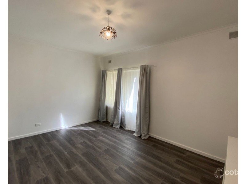 4 Vicar Street, Gilles Plains SA 5086