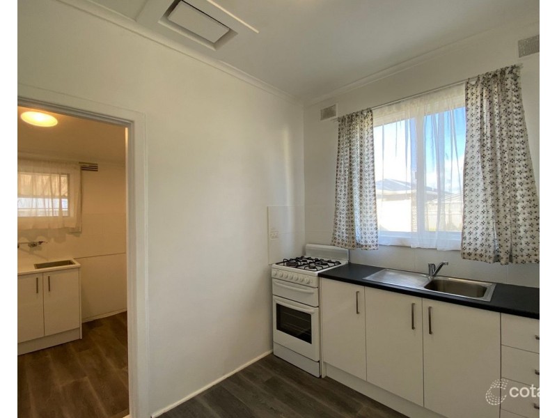 4 Vicar Street, Gilles Plains SA 5086
