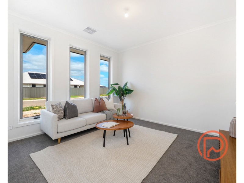 32 Basedow Drive, Roseworthy SA 5371