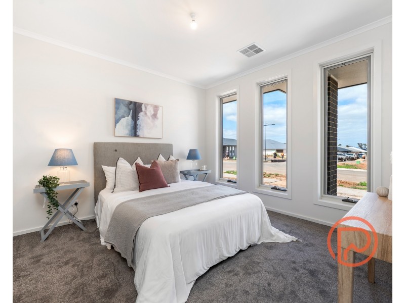 32 Basedow Drive, Roseworthy SA 5371
