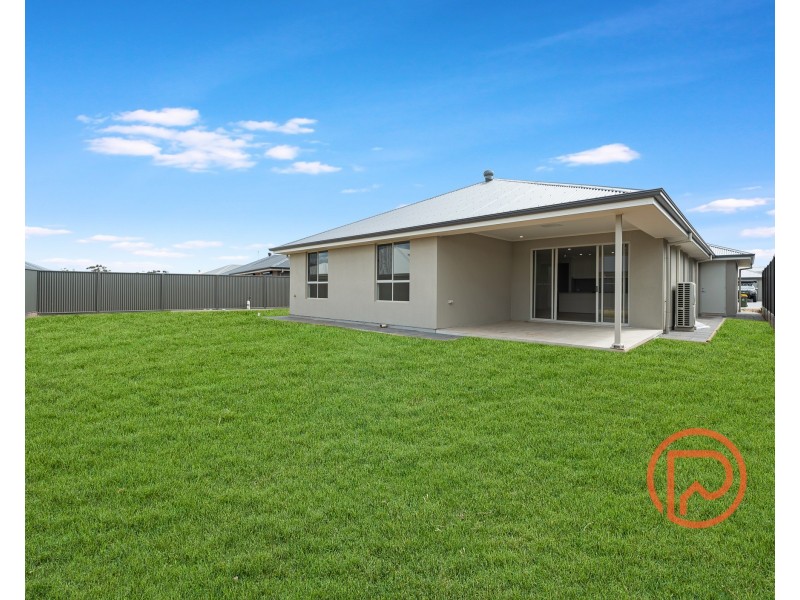 16 Knappstein Avenue, Roseworthy SA 5371